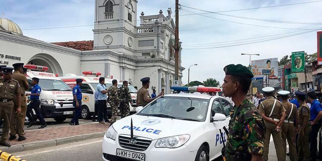 Sri Lankan Army soldiers secure the area around St. Anthony's Shrine after a blast in Colombo, Sri Lanka, Sunday, April 21, 2019 (AP Photo/Eranga Jayawardena)